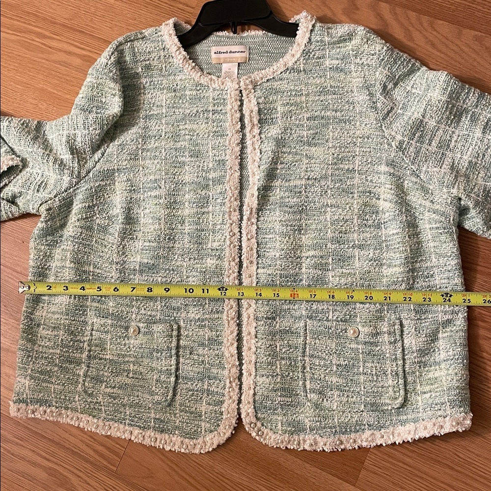 Alfred Dunner Mint Textured Blouse with White Edging - Picture 7 of 8